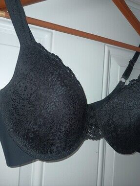Women's Black Lace Padded Bra. Jessica Simpson